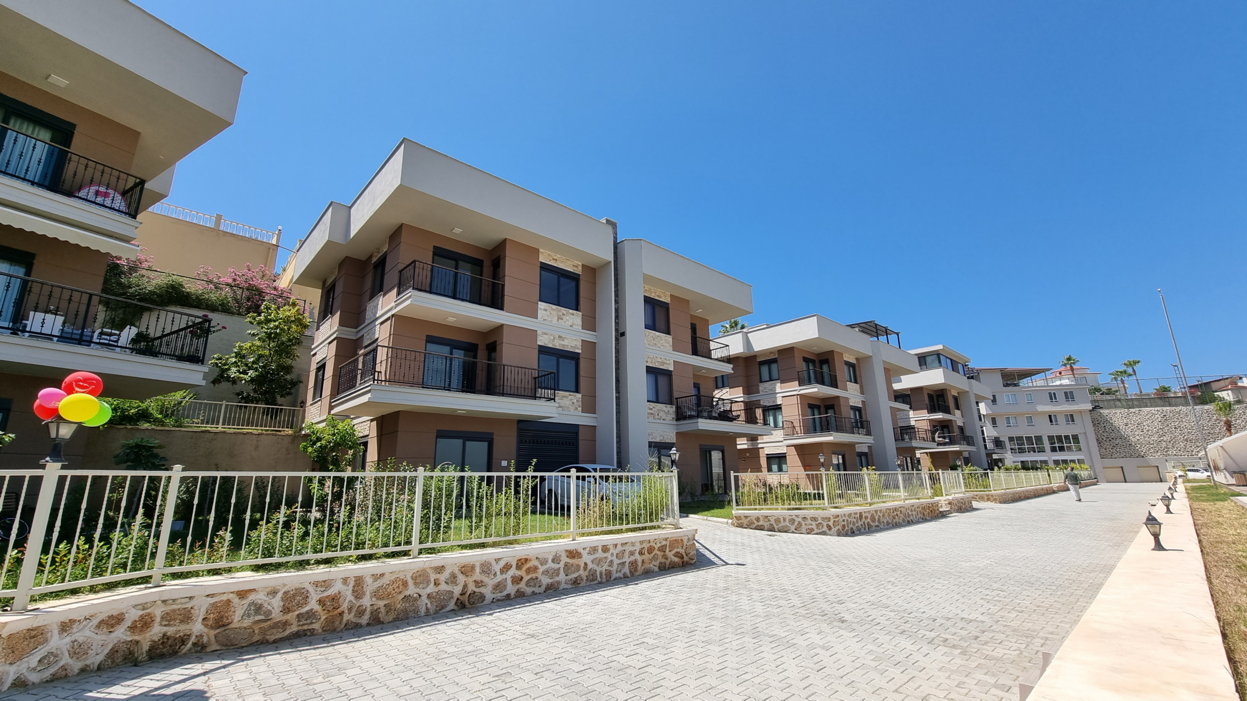 Внешний фасад 2