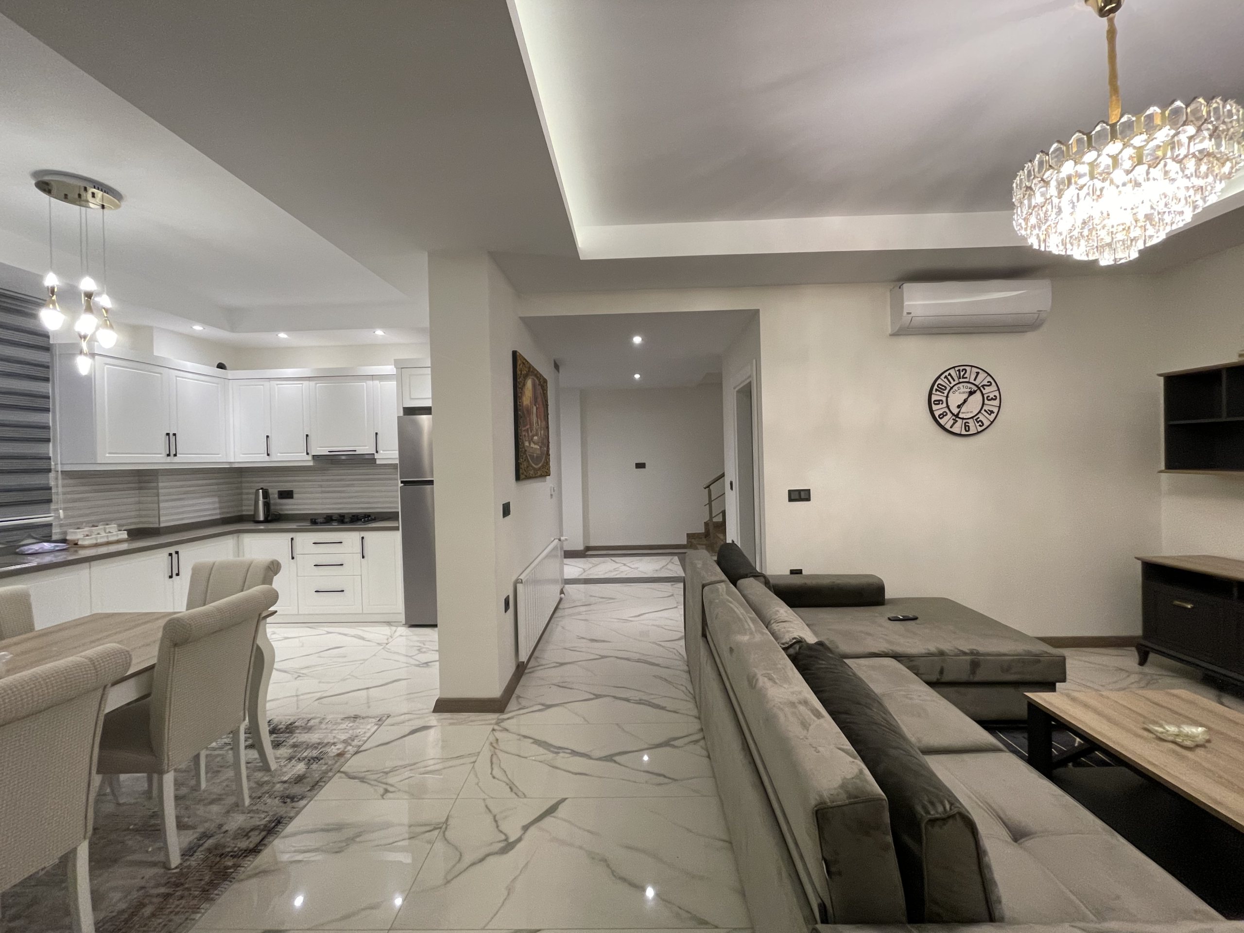 Кухня и гостиная